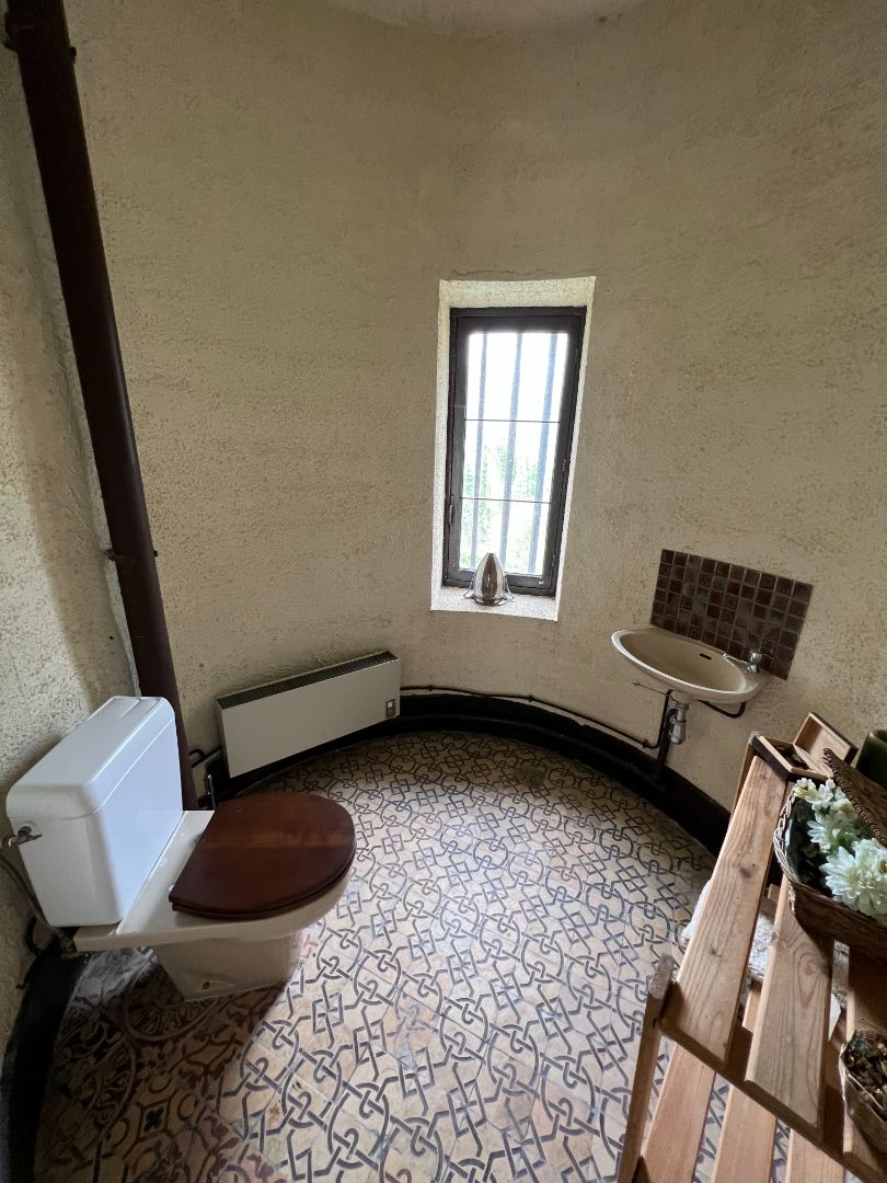 Château  à vendre  - 28 pièce(s) - 756m2 - Chaufour Les Bonnieres (78270)