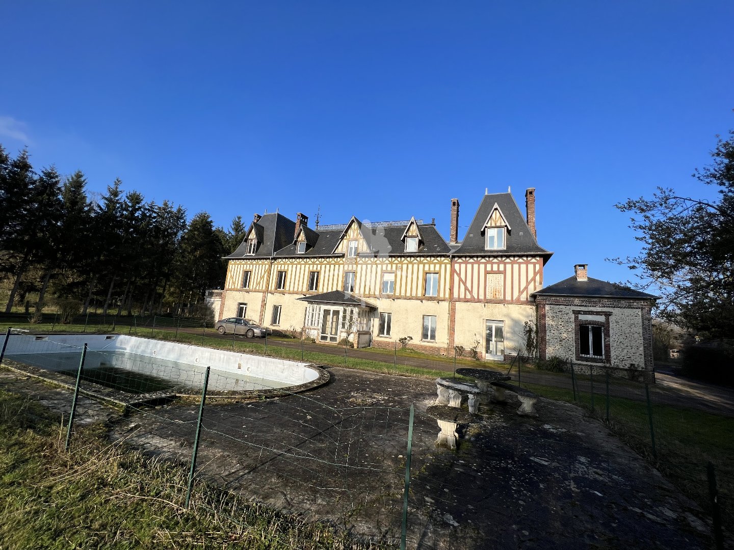 Château  à vendre  - 18 pièce(s) - 645m2 - Rugles (27250)