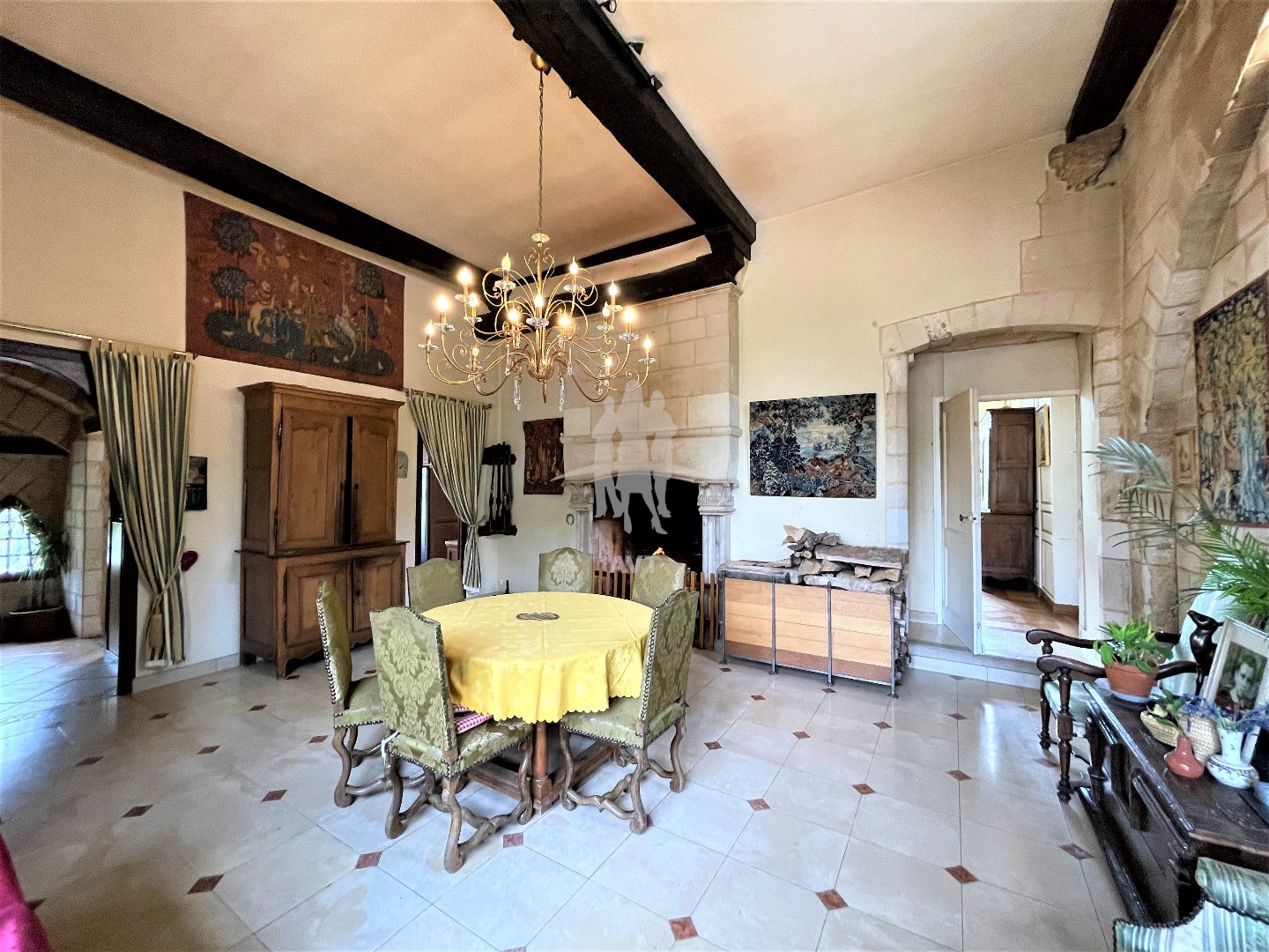 Château  à vendre  - 28 pièce(s) - 1145m2 - Bourg Achard (27310)
