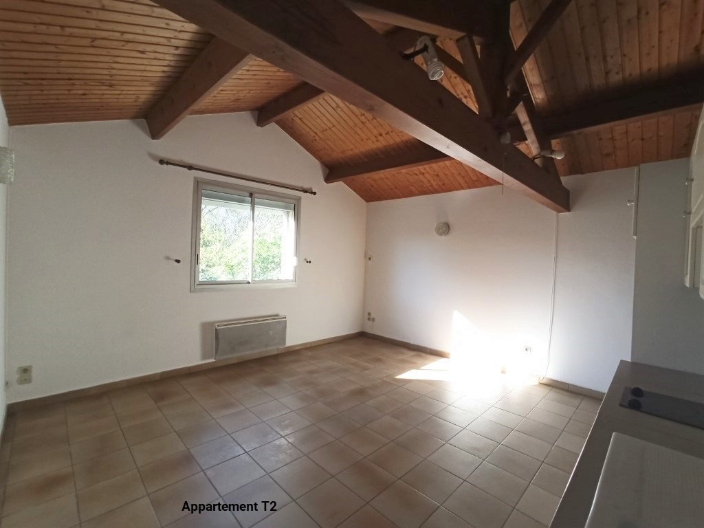 Immeuble de rapport à vendre  - 240m2 - Pons (17800)