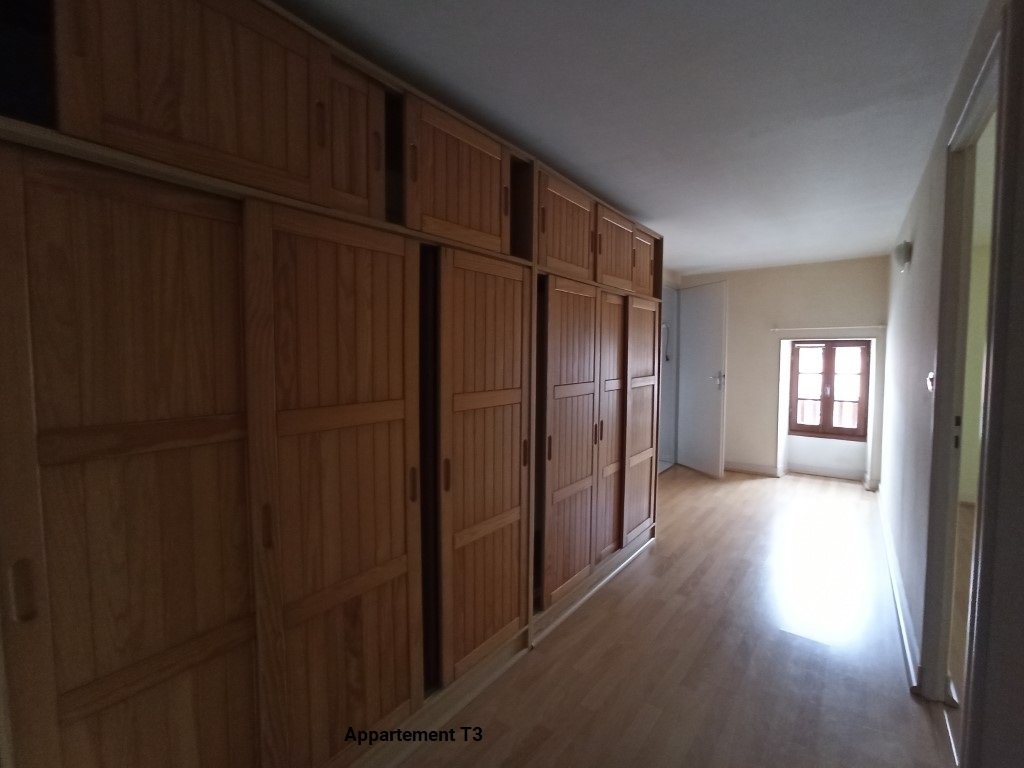Immeuble de rapport à vendre  - 240m2 - Pons (17800)