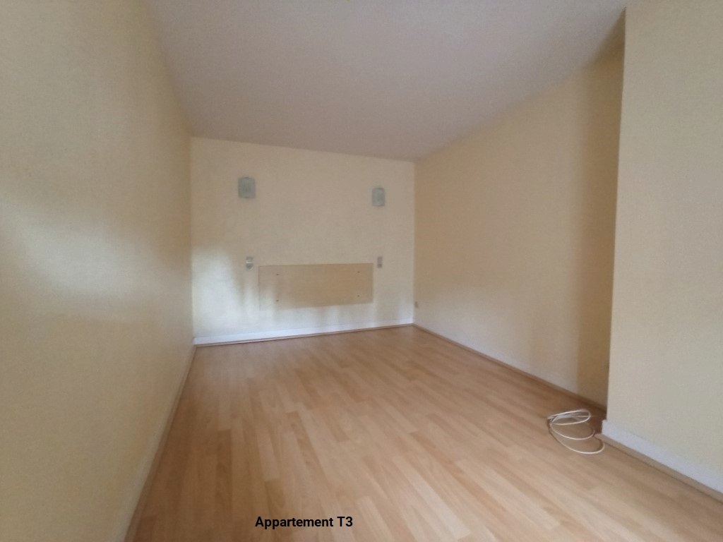 Immeuble de rapport à vendre  - 240m2 - Pons (17800)