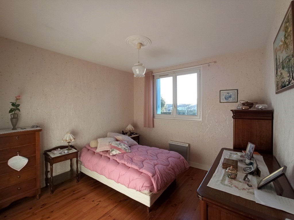 Maison à vendre  - 4 pièce(s) - 73.4m2 - Pons (17800)