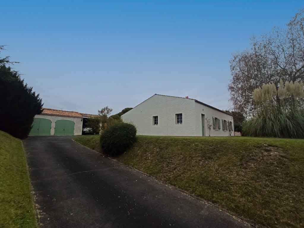 Maison à vendre  - 6 pièce(s) - 113m2 - Pons (17800)