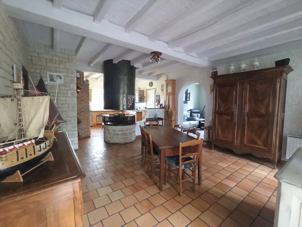 Maison à vendre  - 6 pièce(s) - 113m2 - Pons (17800)