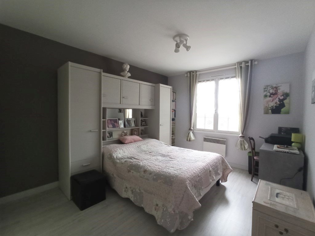 Maison à vendre  - 6 pièce(s) - 113m2 - Pons (17800)