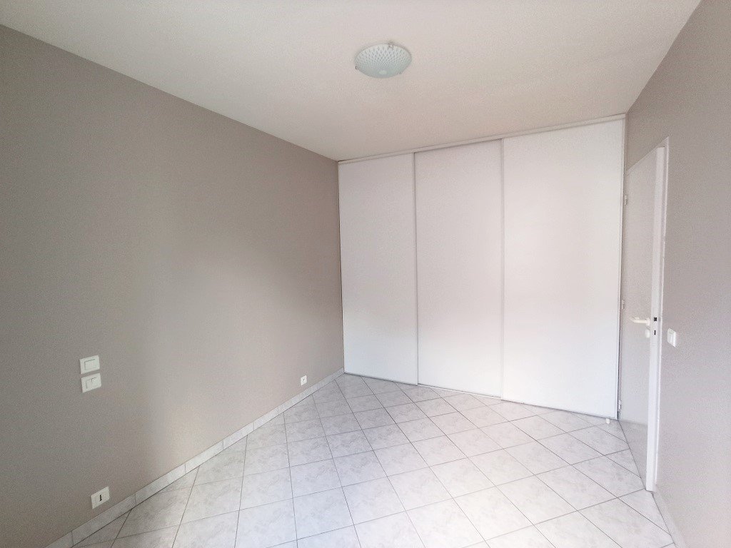 Duplex à vendre  - 3 pièce(s) - 70.92m2 - Saintes (17100)