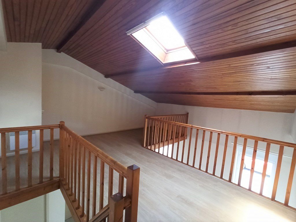 Duplex à vendre  - 3 pièce(s) - 70.92m2 - Saintes (17100)