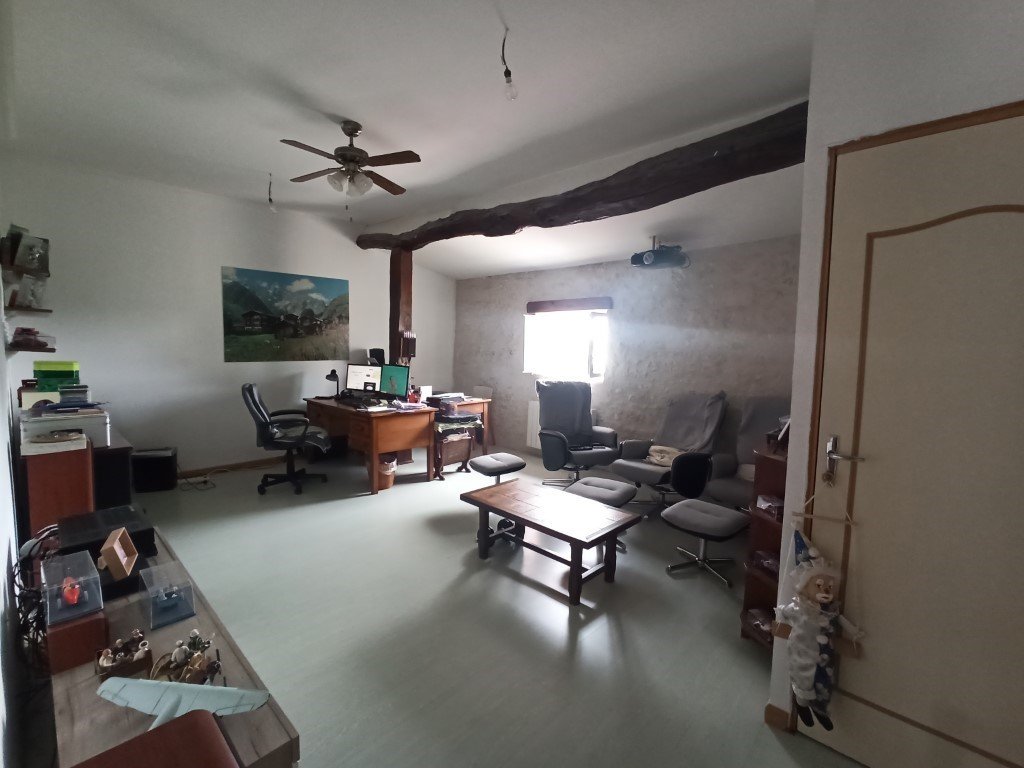 Maison à vendre  - 6 pièce(s) - 190m2 - Pons (17800)