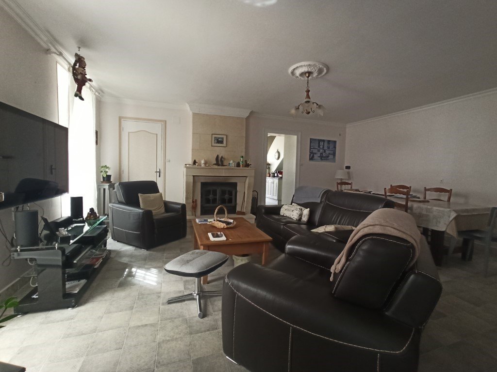 Maison à vendre  - 6 pièce(s) - 190m2 - Pons (17800)