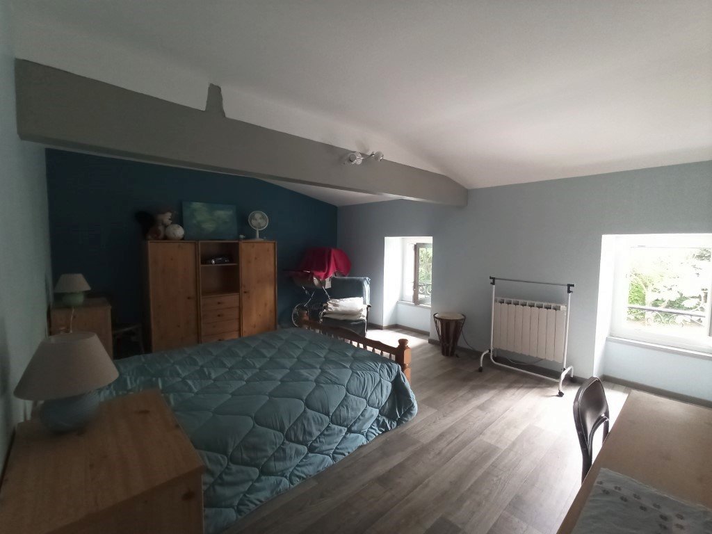 Maison à vendre  - 6 pièce(s) - 190m2 - Pons (17800)