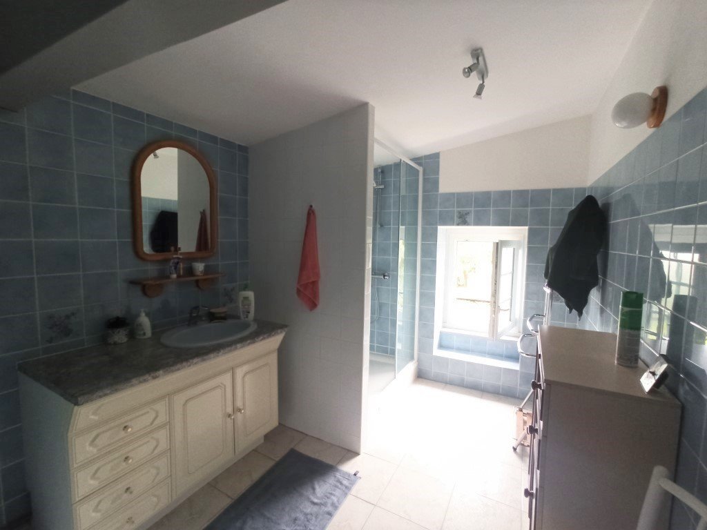 Maison à vendre  - 6 pièce(s) - 190m2 - Pons (17800)