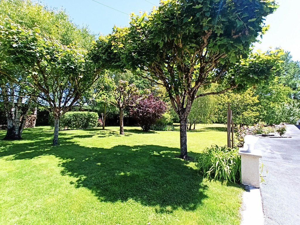 Maison à vendre  - 7 pièce(s) - 156m2 - Pons (17800)