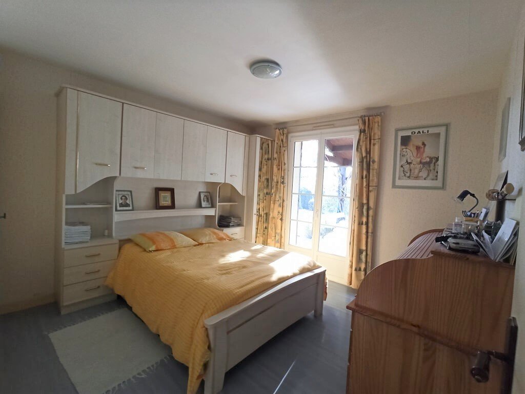 Maison à vendre  - 7 pièce(s) - 156m2 - Pons (17800)