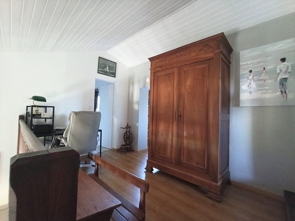 Maison à vendre  - 7 pièce(s) - 156m2 - Pons (17800)