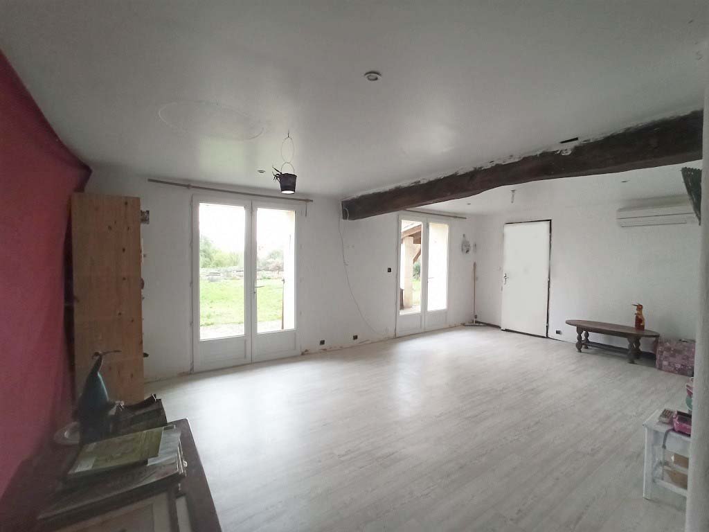 Maison à vendre  - 7 pièce(s) - 217m2 - Berneuil (17460)