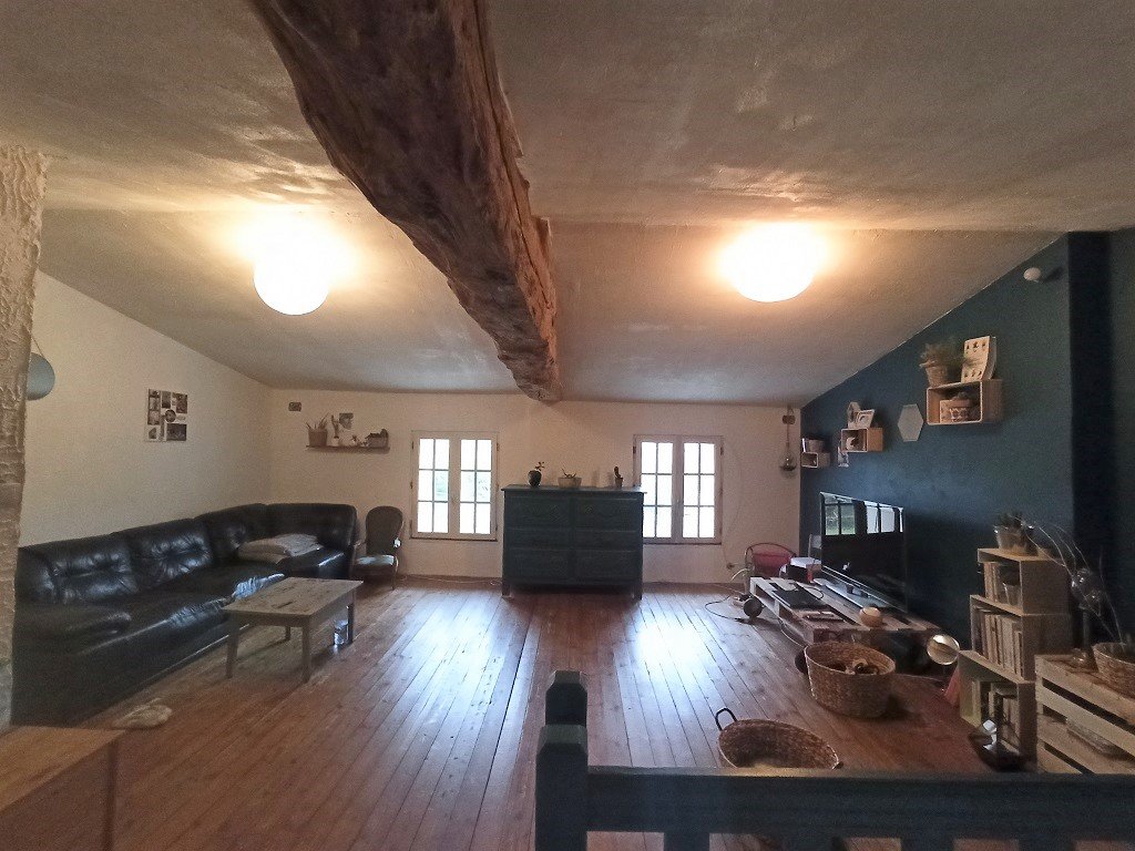 Maison à vendre  - 7 pièce(s) - 217m2 - Berneuil (17460)