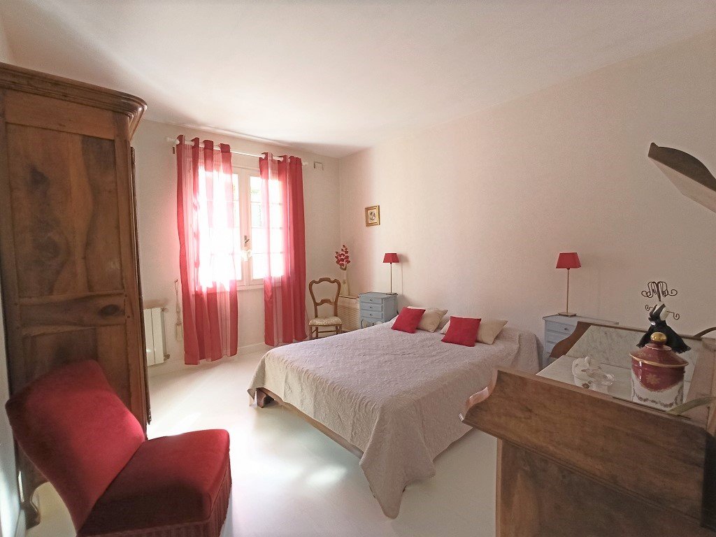 Maison à vendre  - 6 pièce(s) - 188m2 - Pons (17800)