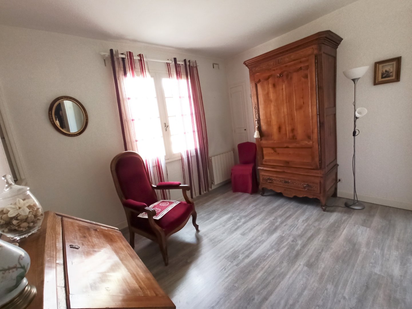 Maison à vendre  - 6 pièce(s) - 188m2 - Pons (17800)