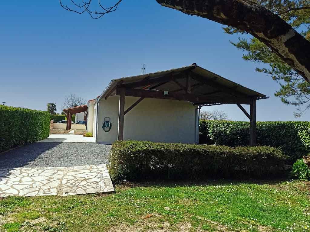 Maison à vendre  - 5 pièce(s) - 92.7m2 - Pons (17800)