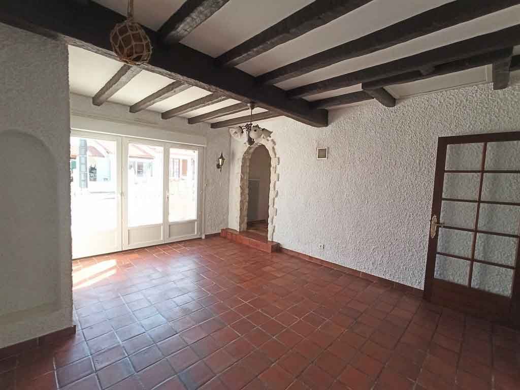 Maison à vendre  - 5 pièce(s) - 92.7m2 - Pons (17800)