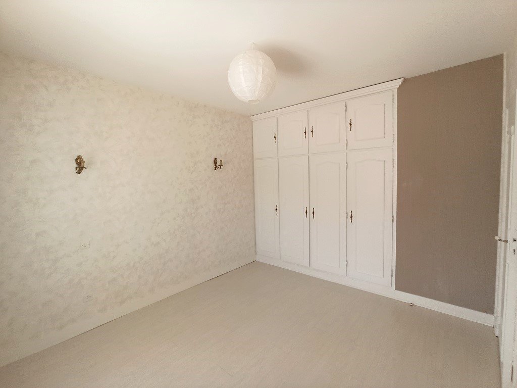 Maison à vendre  - 5 pièce(s) - 92.7m2 - Pons (17800)