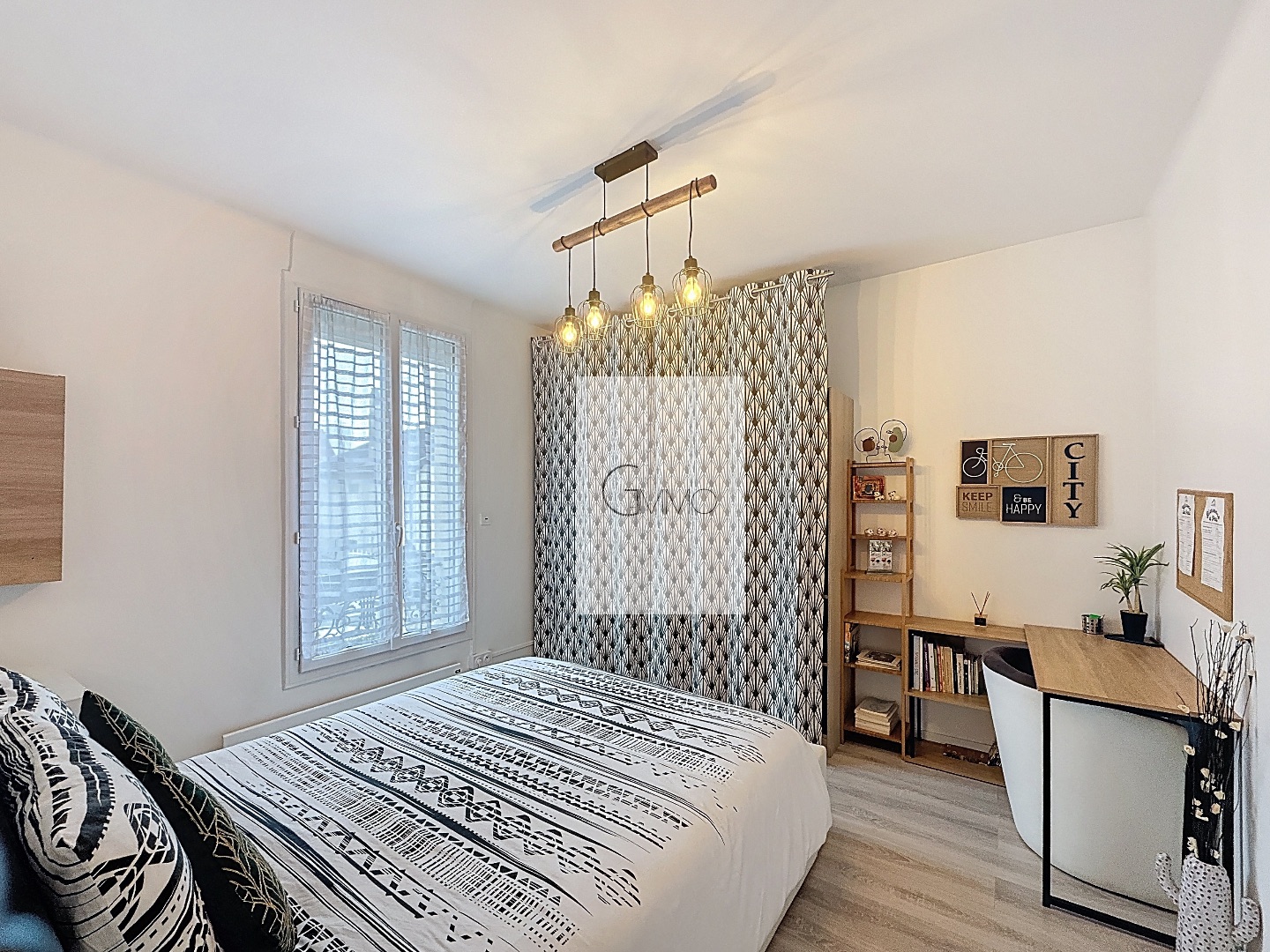 Immeuble à vendre  - 6 pièce(s) - 95.66m2 - L Haÿ Les Roses (94240)