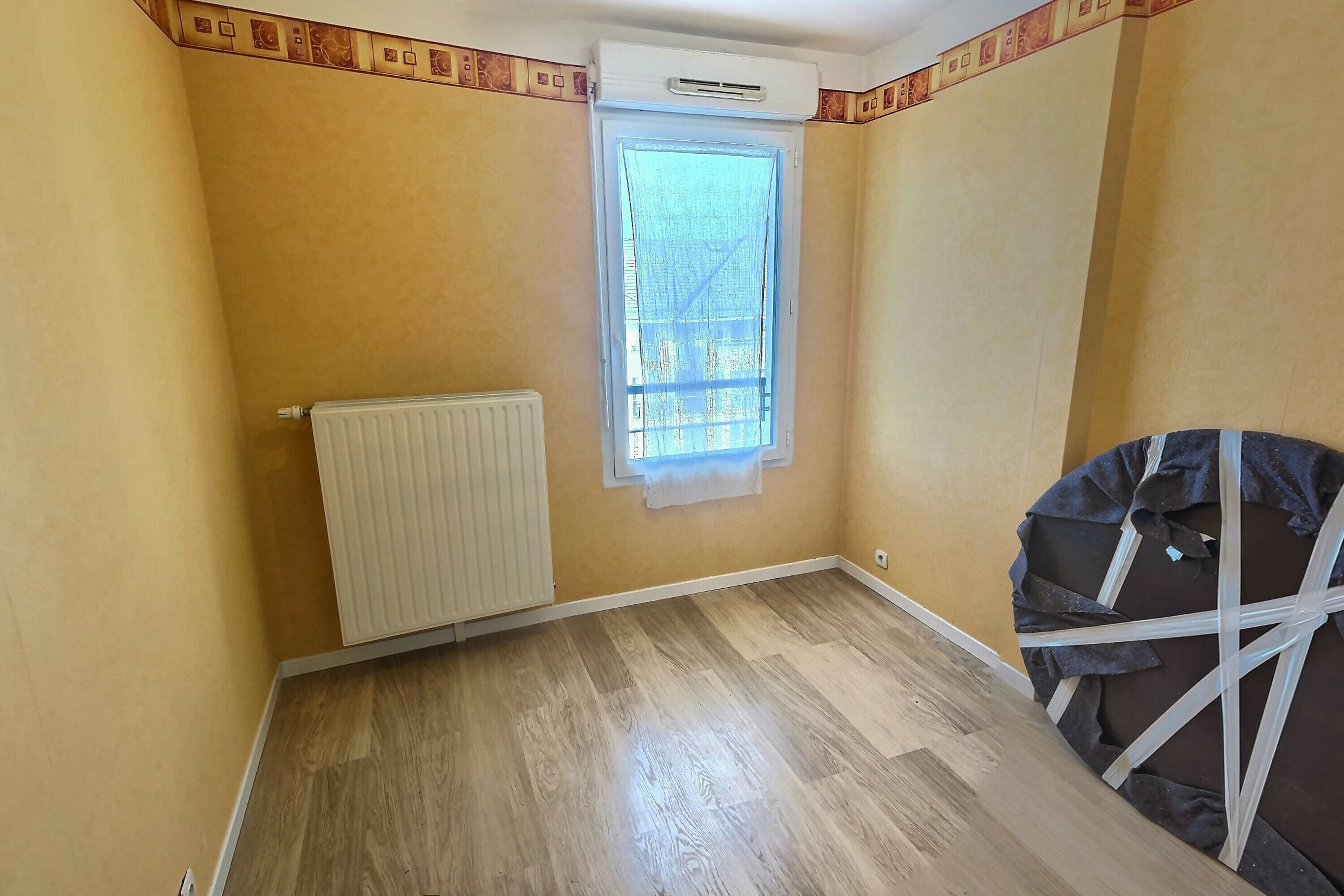 Appartement à vendre  - 3 pièce(s) - 63.8m2 - Chevilly Larue (94550)