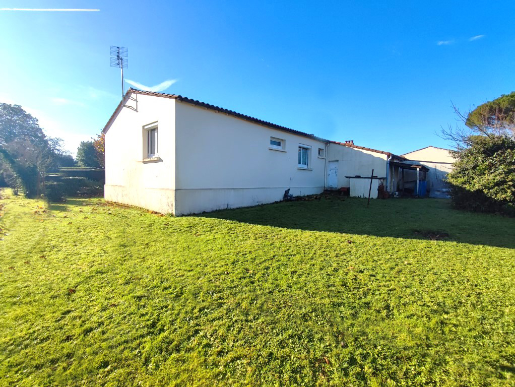 Maison à vendre  - 4 pièce(s) - 67.5m2 - Pons (17800)