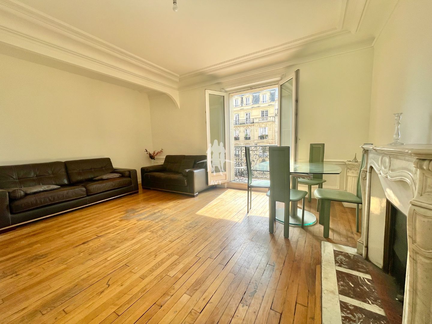 Appartement ancien à vendre  - 4 pièce(s) - 90.82m2 - Paris (75011)