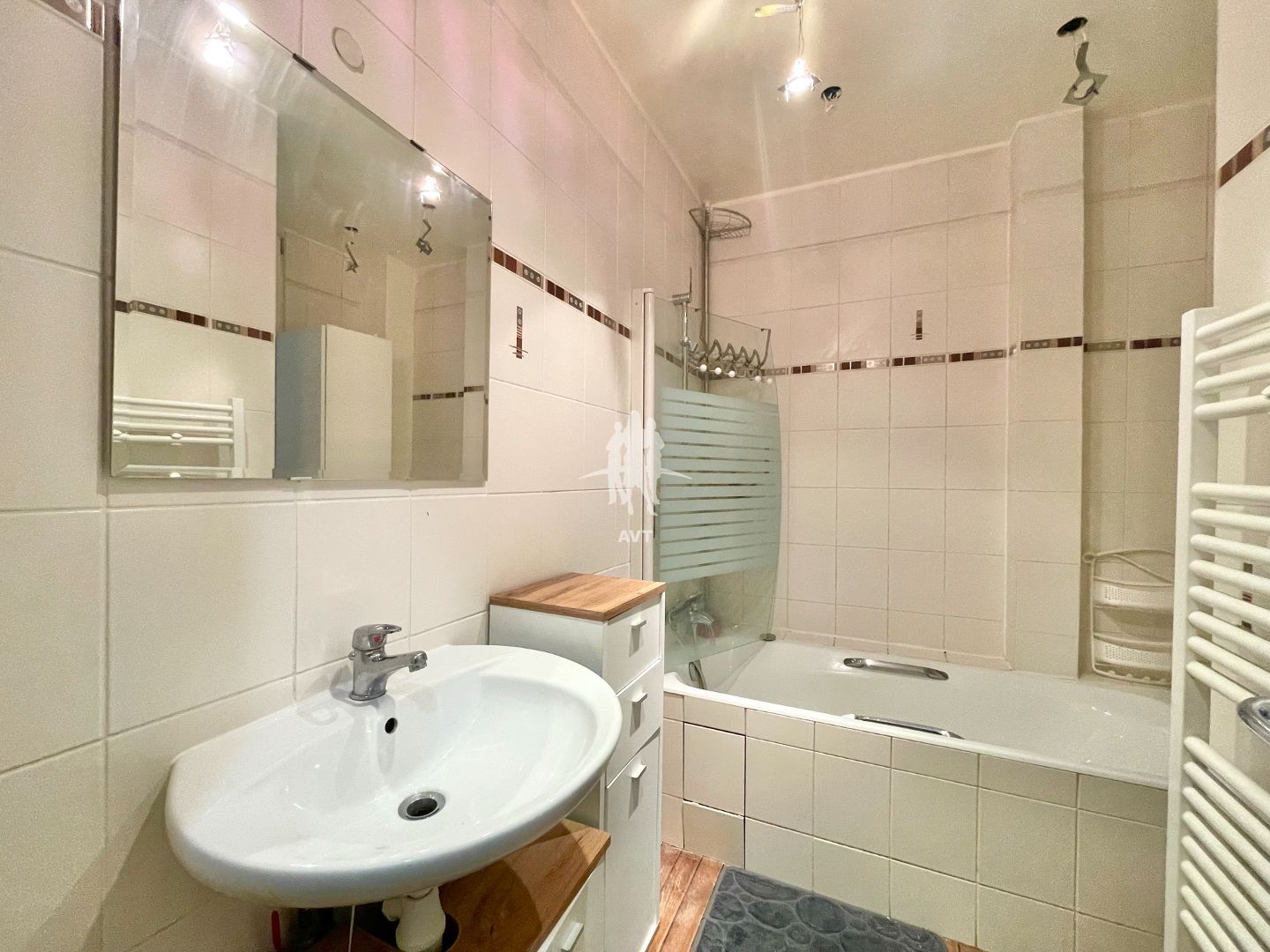 Appartement ancien à vendre  - 4 pièce(s) - 90.82m2 - Paris (75011)