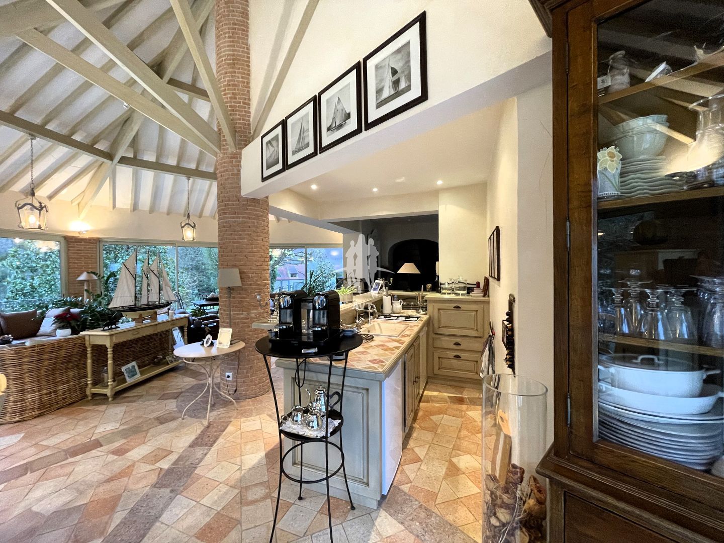 Propriété à vendre  - 10 pièce(s) - 311m2 - Douains (27120)