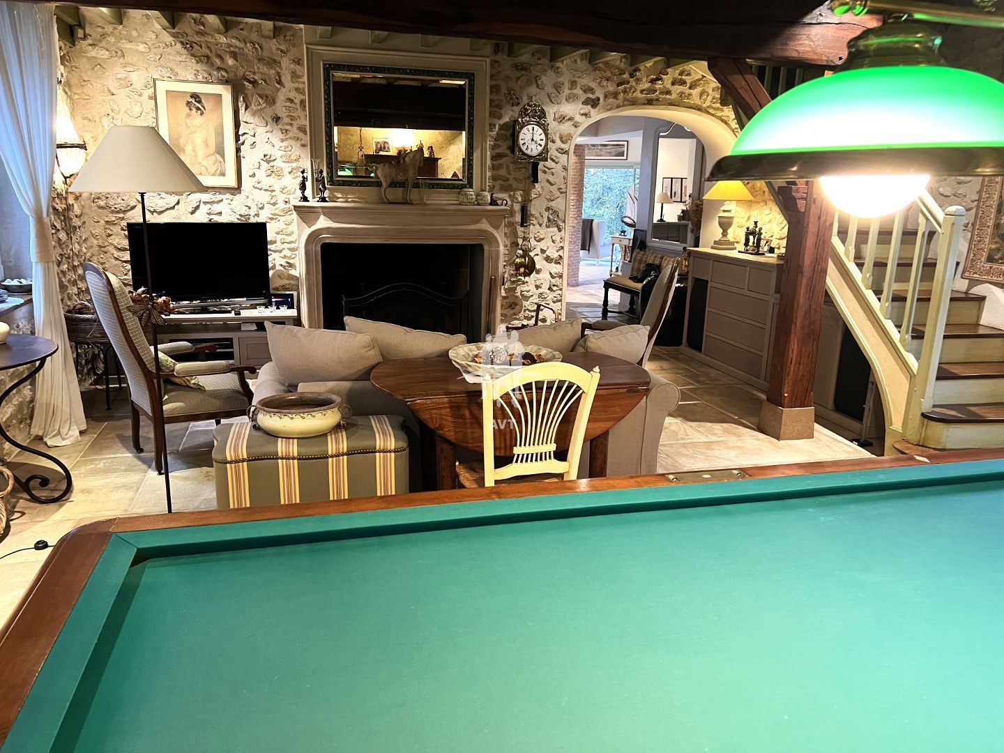 Propriété à vendre  - 10 pièce(s) - 311m2 - Douains (27120)