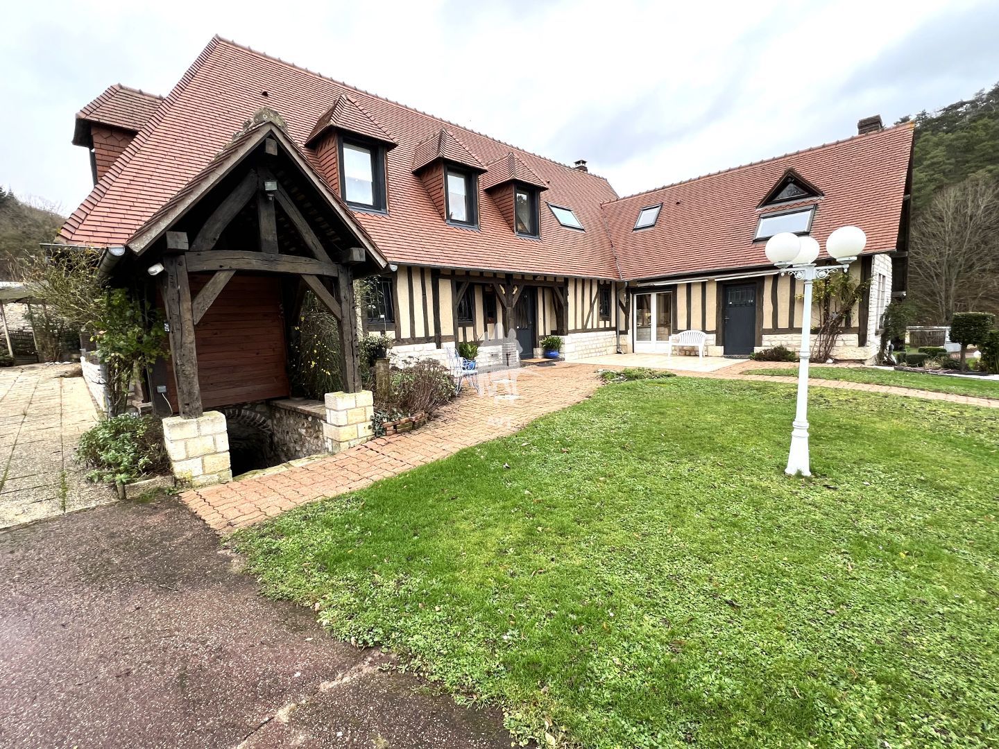 A vendre , Vironvay ( 27400 ),  propriété ,  253 m2 hab.  , 8 p