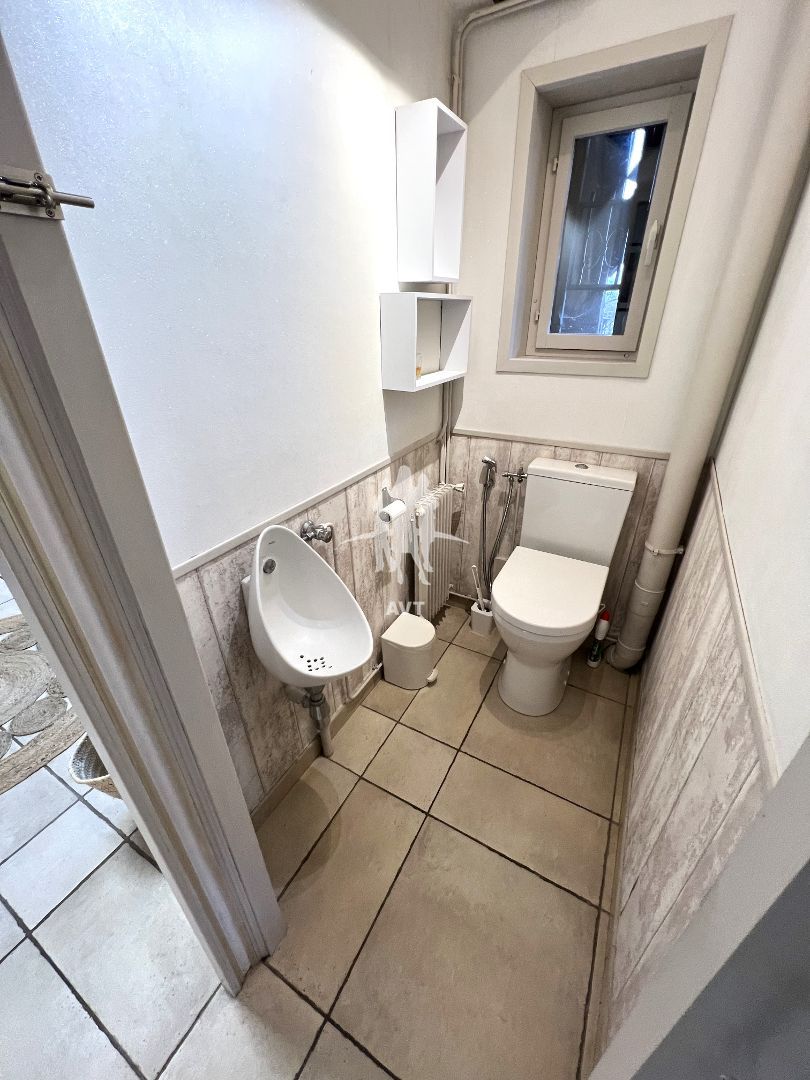 A vendre , Vironvay ( 27400 ),  propriété ,  253 m2 hab.  , 8 p