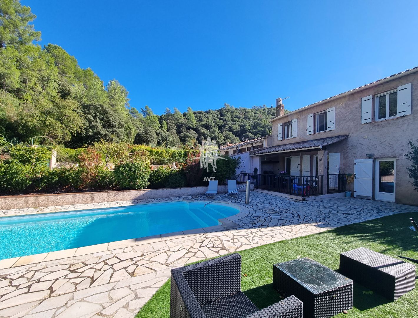 Maison à vendre  - 4 pièce(s) - 91m2 - Taradeau (83460)