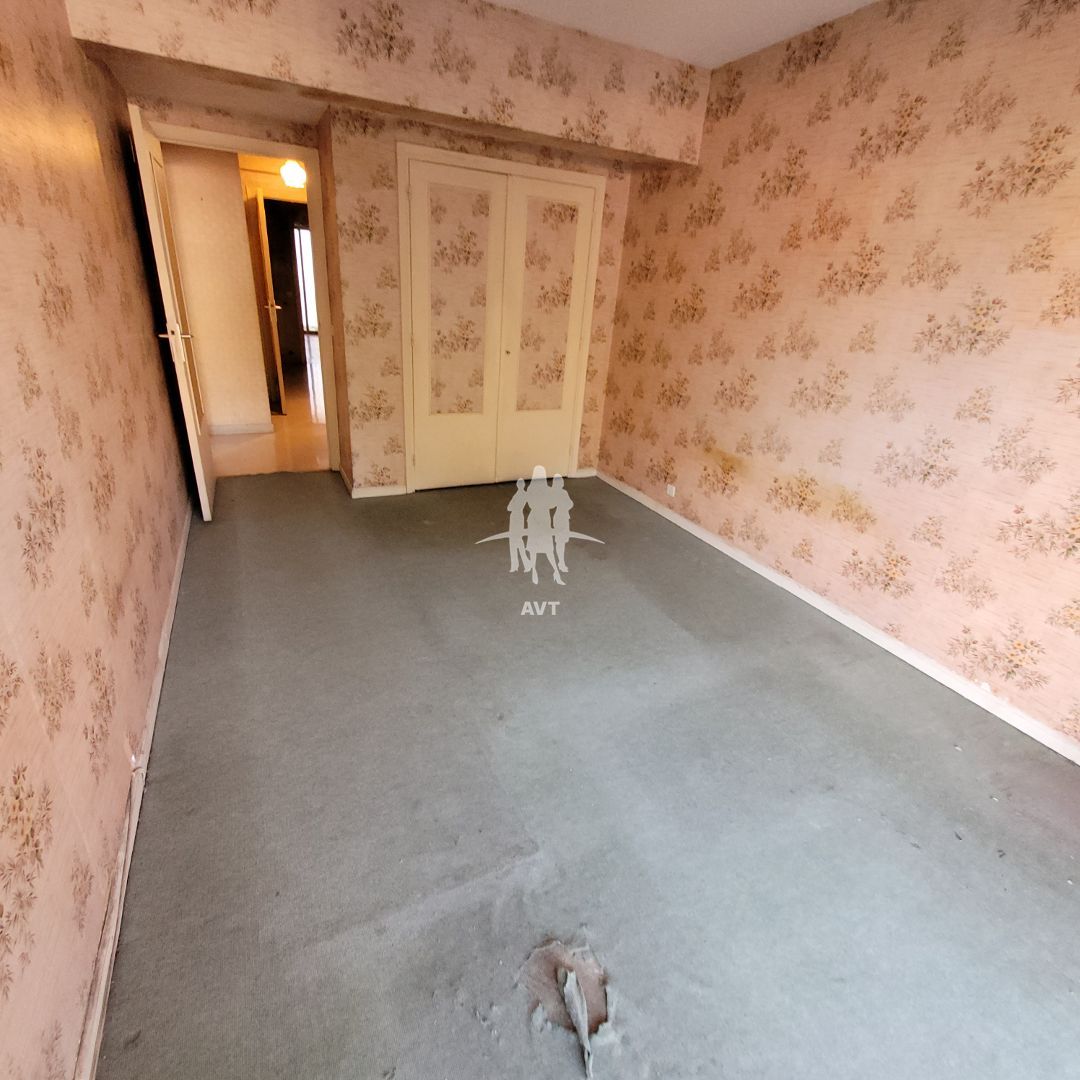 Appartement à vendre  - 3 pièce(s) - 88m2 - Saint-laurent-du-var (06700)