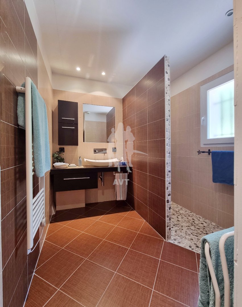 Maison à vendre  - 7 pièce(s) - 209m2 - Draguignan (83300)