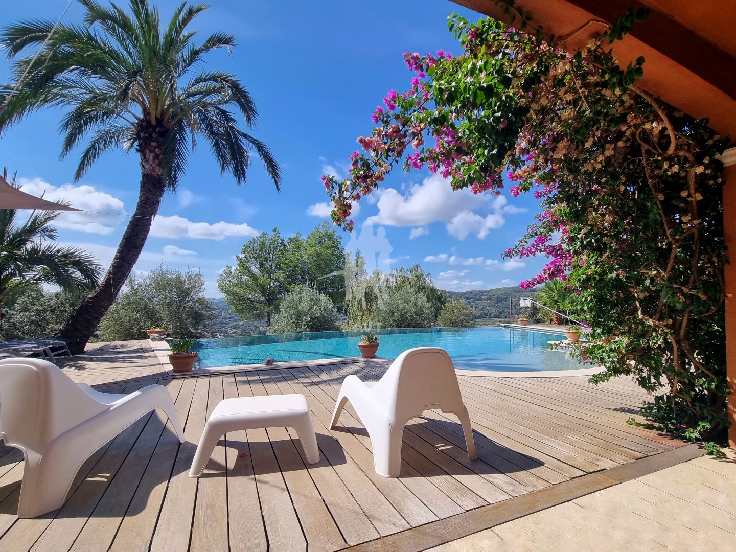 Maison à vendre  - 7 pièce(s) - 209m2 - Draguignan (83300)