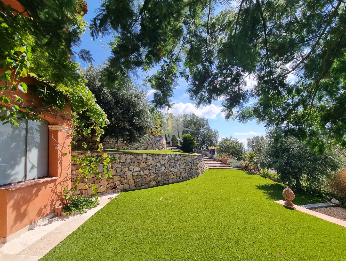 Maison à vendre  - 7 pièce(s) - 209m2 - Draguignan (83300)