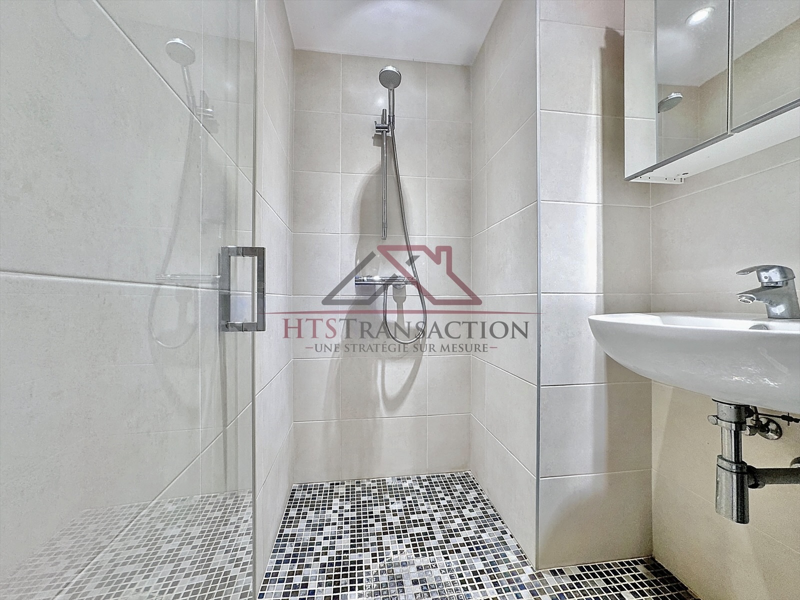 À vendre en exclusivité: Appartement T5 de 110m2 en hyper centre