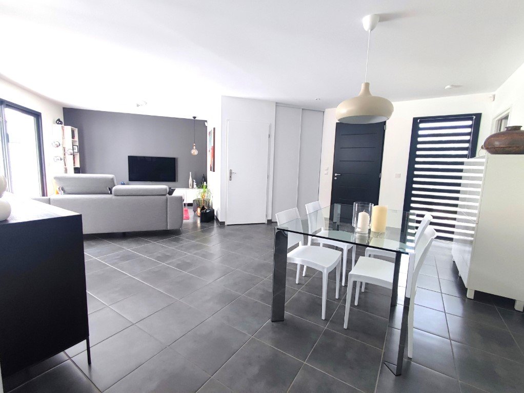Maison à vendre  - 4 pièce(s) - 104m2 - Royan (17200)