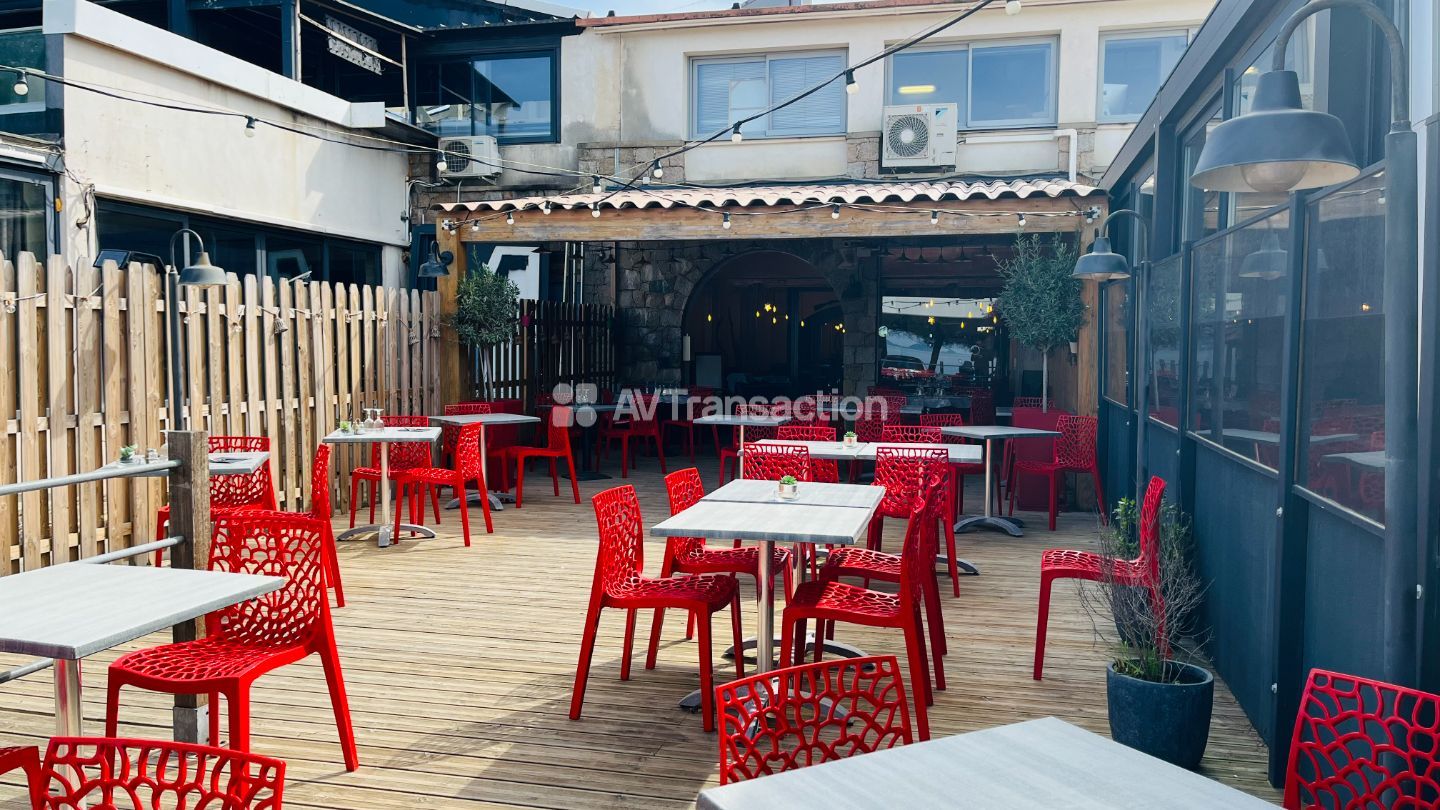 PORTICCIO – RESTAURANT EN BORD DE MER – 80 COUVERTS – BELLE OPPO