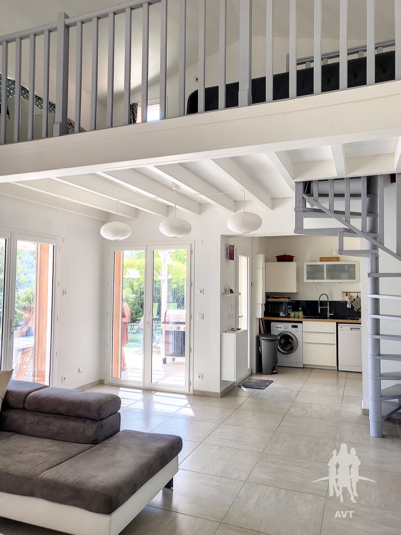 Maison à vendre  - 4 pièce(s) - 93m2 - Salernes (83690)