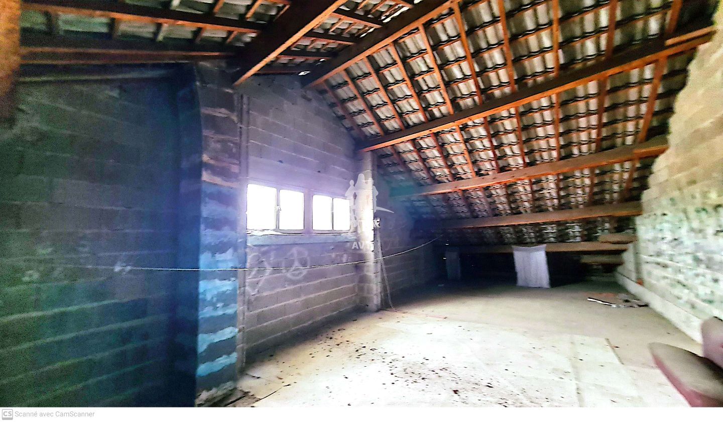 Immeuble à rénover, surface totale 750 m²