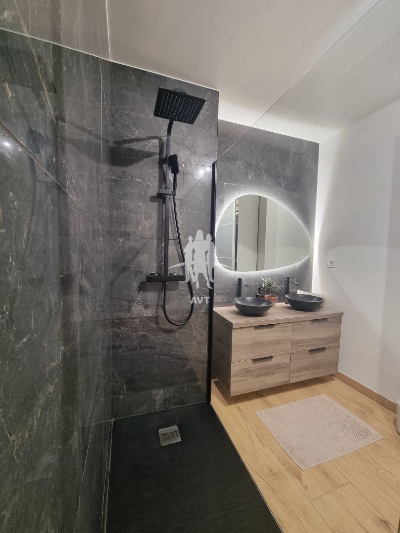 Appartement à vendre  - 3 pièce(s) - 74m2 - Draguignan (83300)