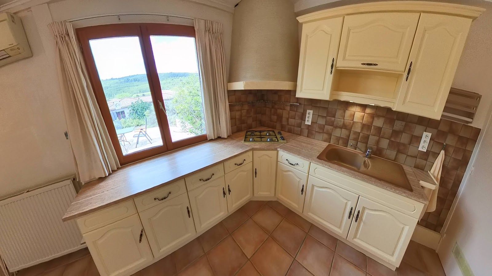 Maison individuelle à vendre  - 4 pièce(s) - 82m2 - Pouzols-minervois (11120)