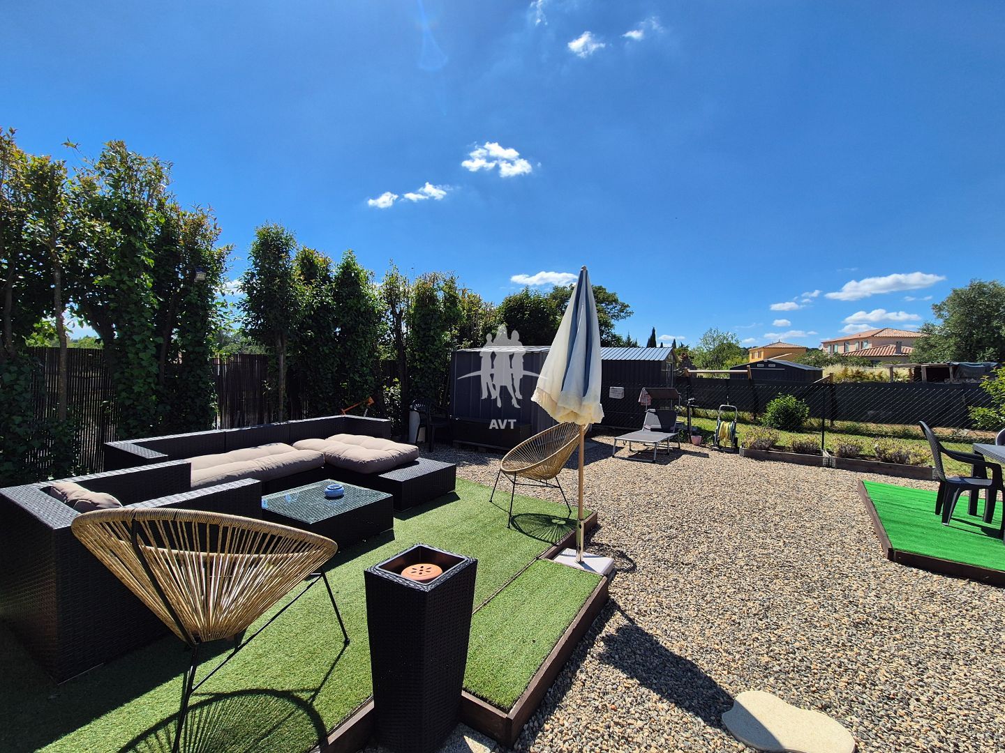 APPARTEMENT AVEC JARDIN PRIVATIF 143 M²