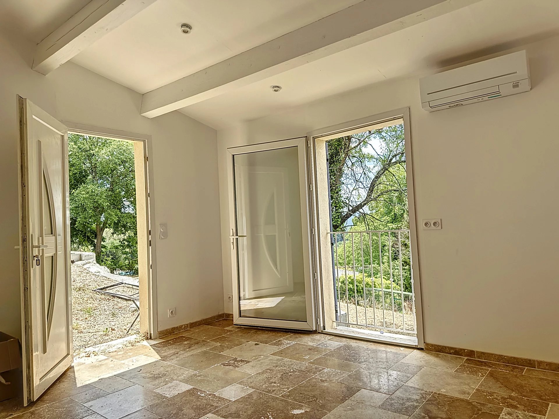 Maison à vendre  - 3 pièce(s) - 78m2 - Villecroze (83690)