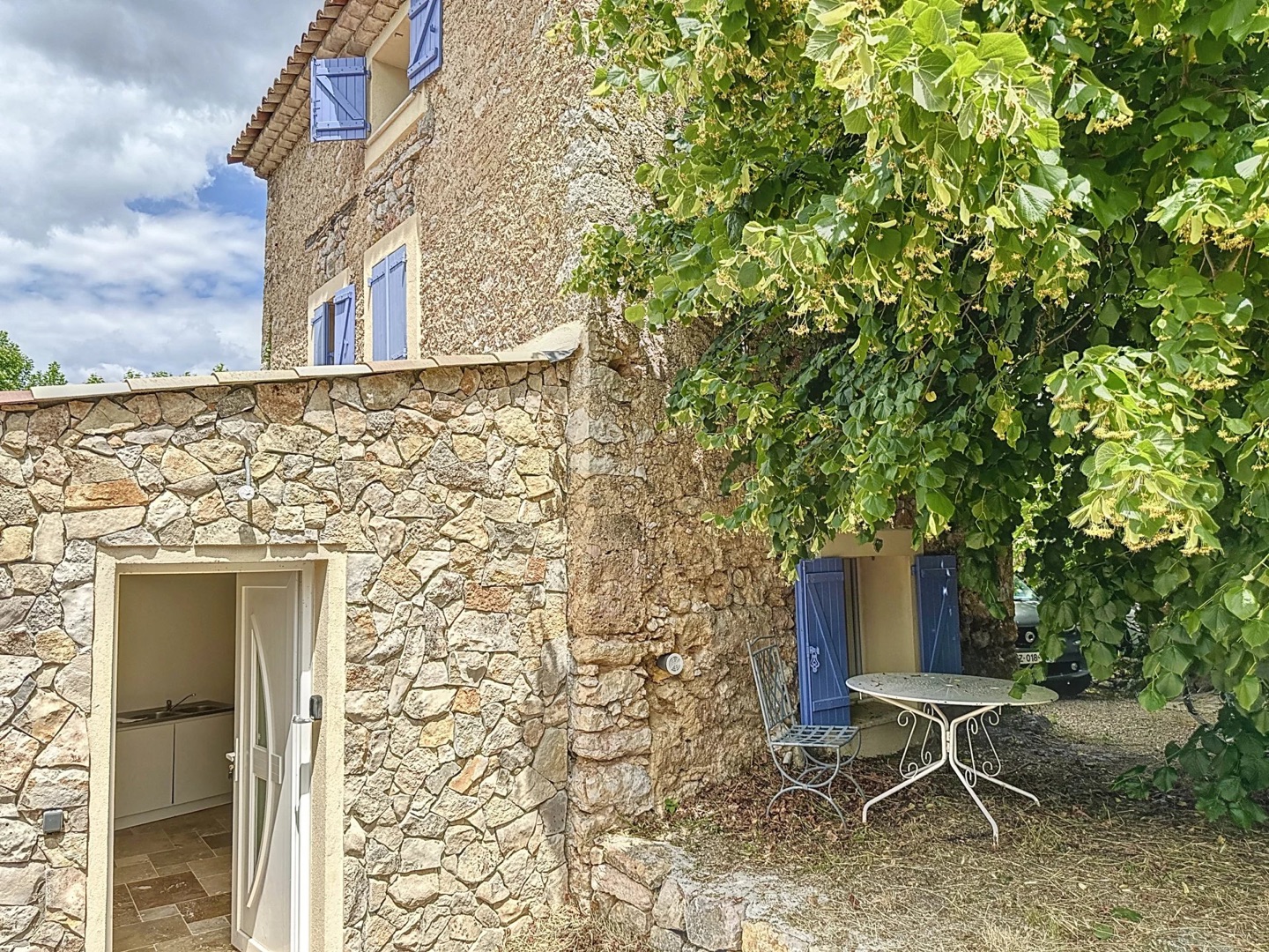 Maison à vendre  - 3 pièce(s) - 78m2 - Villecroze (83690)